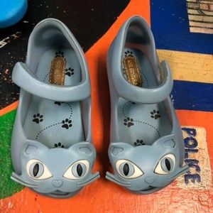 Size 6 hard to find blue cat mini Melissa shoes